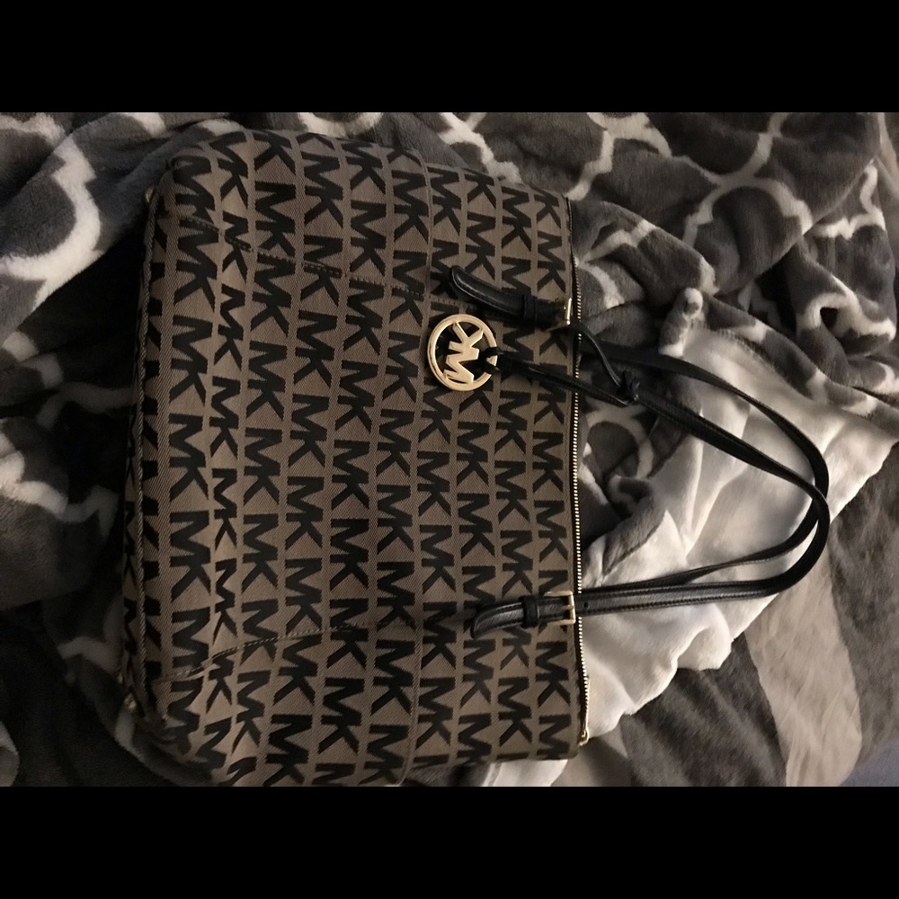 Micheal Kors Tote